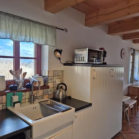 Abj A Ve Stodole Abj Kralicak Apartmán *
